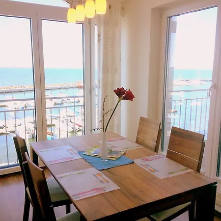 Wiek Im Hafenkieker Wiek auf Rügen